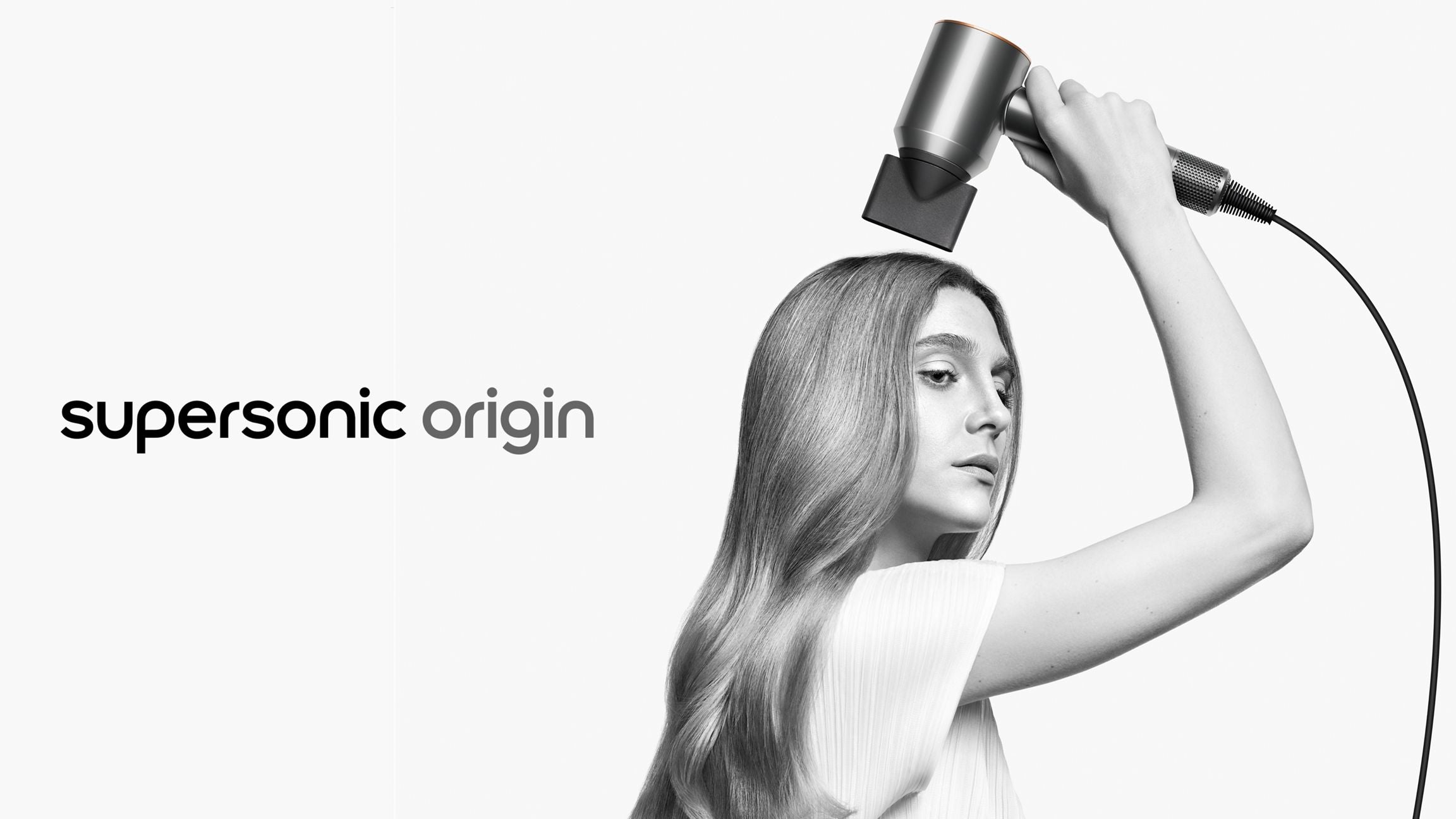 Supersonic™ Origin hårfön i svart och nickel